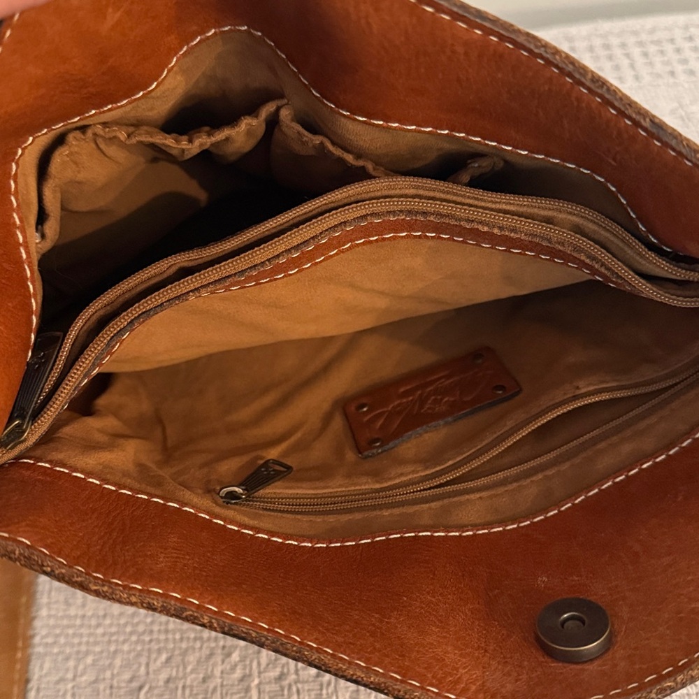 Patricia Nash Tan Leather Crossbody Bag - Picture 3 of 9